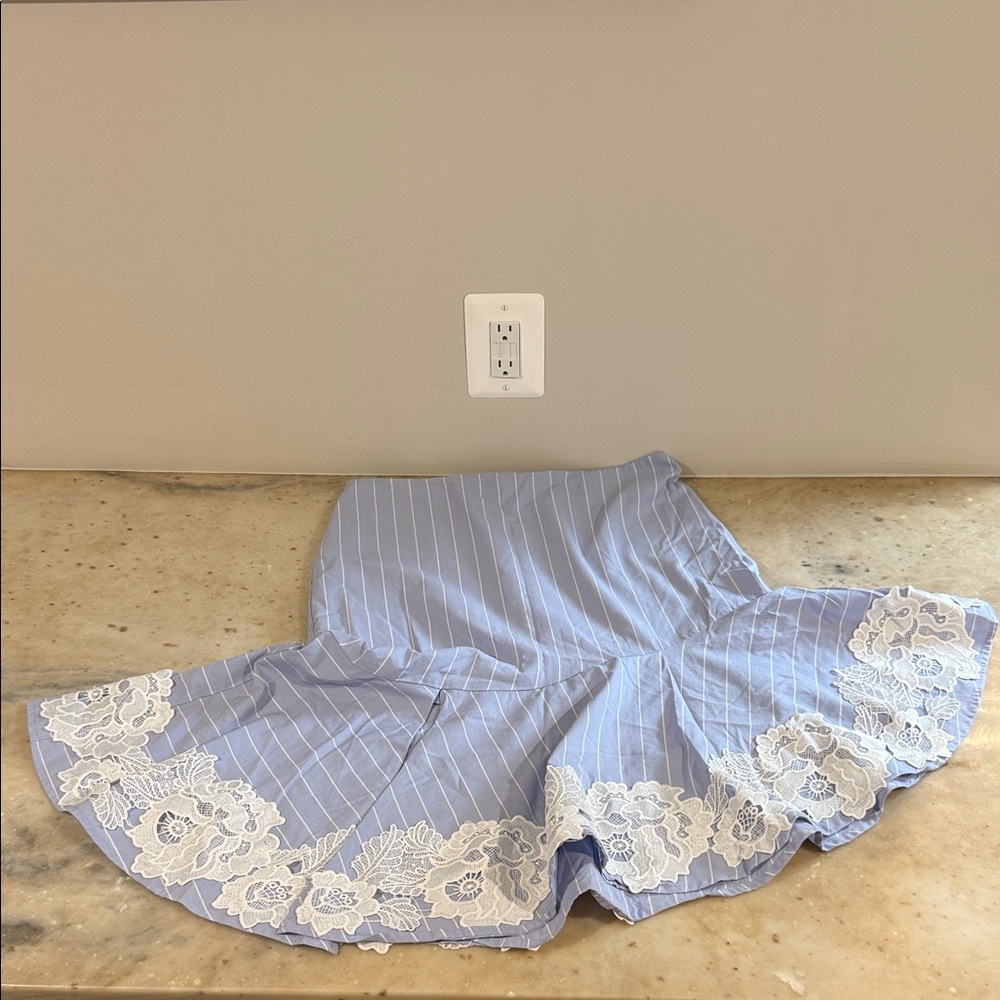 Chic Striped Blue Skirt with White Lace